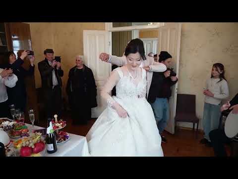 ლაშას და დინარას ქორწილი —  კლიპი